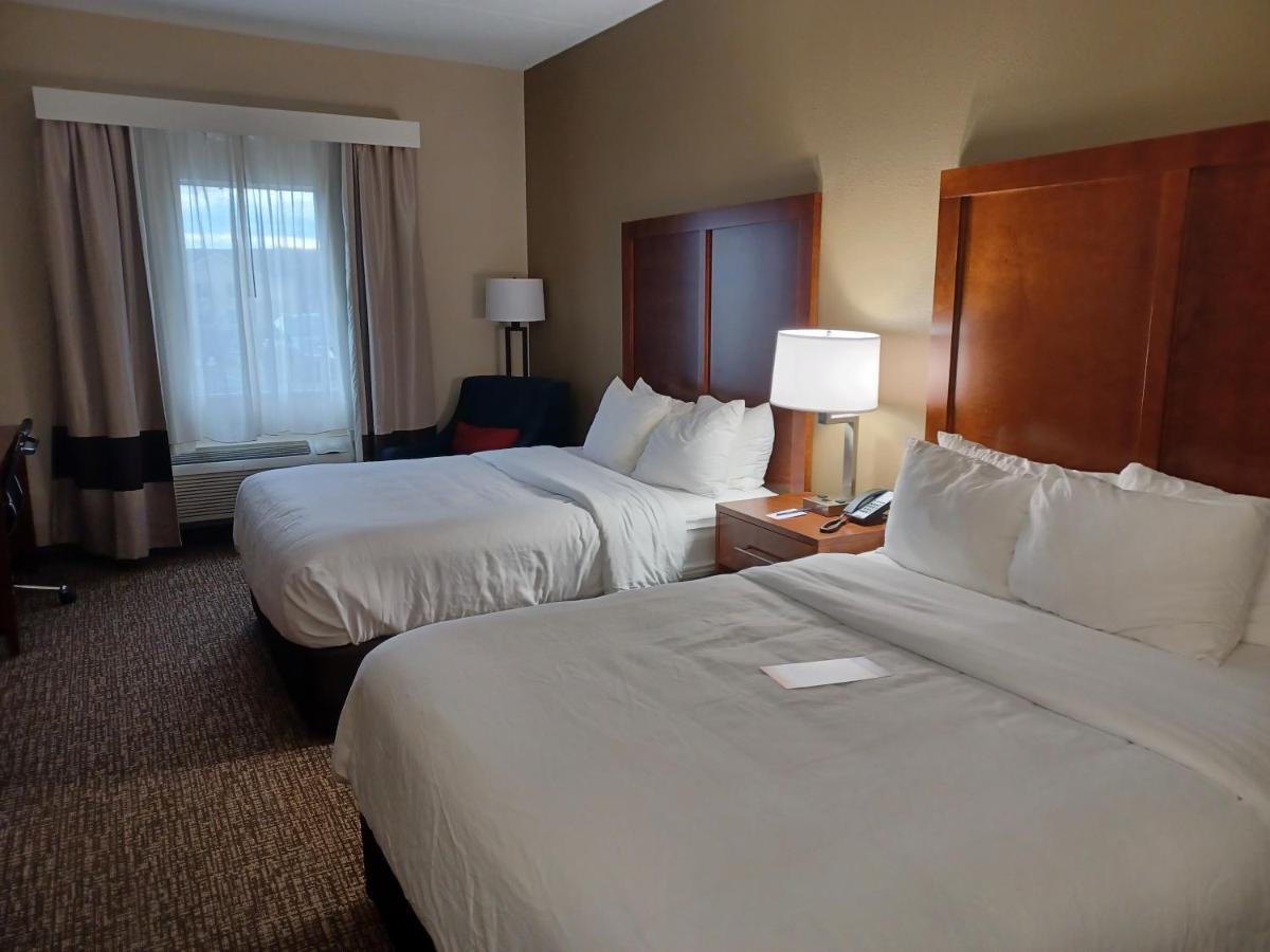 Wingate By Wyndham Pittsburgh New Stanton Hotel Exterior foto